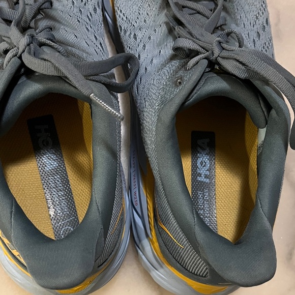 Hoka One One Clifton 8 Men's Charcoal and Mustard Athletic Shoes - Picture 5 of 9